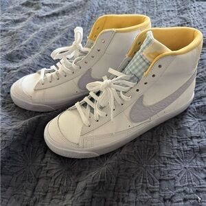 Brand new Wizard of oz Nike Blazers